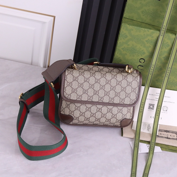 グッチバッグ側面デザイン